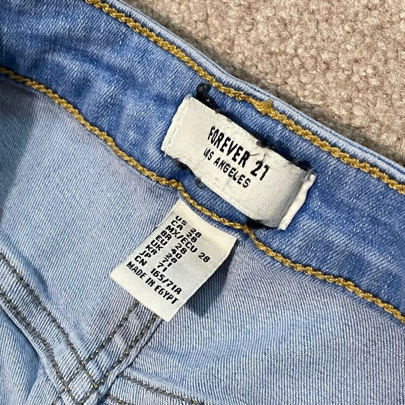 Forever 21 button up jeans - Picture 3 of 3